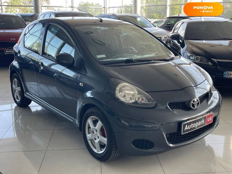 Toyota Aygo, 2010, Бензин, 1 л., 214 тис. км, Хетчбек, Сірий, Одеса 39200 фото