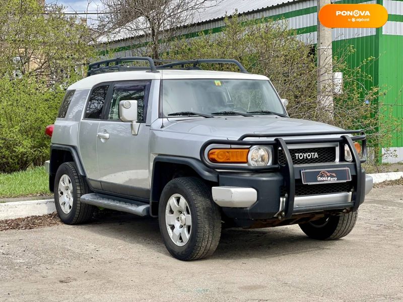 Toyota FJ Cruiser, 2008, Газ пропан-бутан / Бензин, 3.96 л., 164 тис. км, Позашляховик / Кросовер, Сірий, Київ 44640 фото