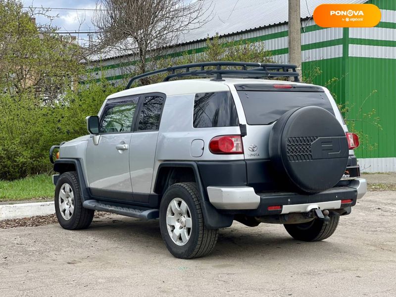 Toyota FJ Cruiser, 2008, Газ пропан-бутан / Бензин, 3.96 л., 164 тис. км, Позашляховик / Кросовер, Сірий, Київ 44640 фото