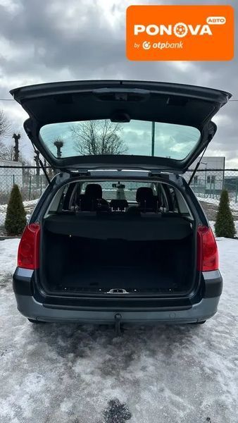 Ford Focus, 2005 р., Бензин, 246 тис. км, Седан, Сірий, Вінниця AT-10411559 фото