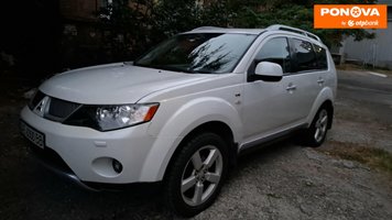 Mitsubishi Outlander XL, 2008, Бензин, 2.99 л., 253 тис. км, Позашляховик / Кросовер, Білий, Дніпро (Дніпропетровськ) Cars-Pr-268408 фото