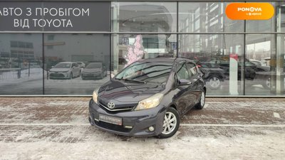 Toyota Yaris, 2012, Бензин, 1.3 л., 133 тис. км, Хетчбек, Фіолетовий, Київ 6004 фото