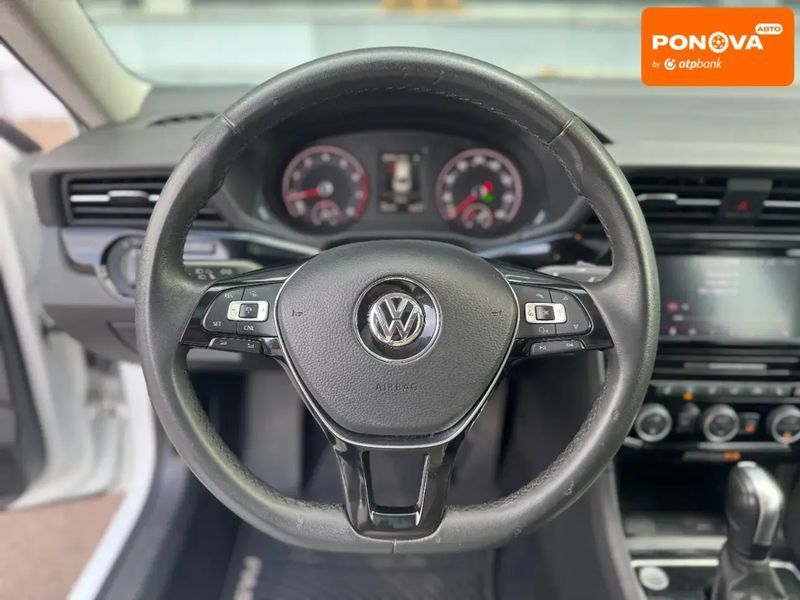 Volkswagen Passat, 2021 р., Бензин, 52 тис. км, Седан, Білий, Київ AT-10404527 фото