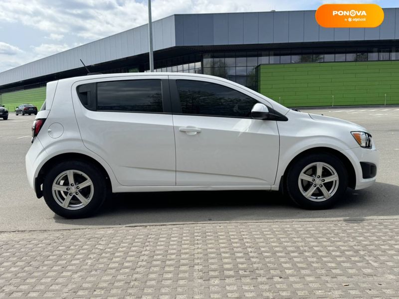 Chevrolet Sonic, 2015, Бензин, 1.8 л., 98 тис. км, Хетчбек, Білий, Київ Cars-Pr-66448 фото