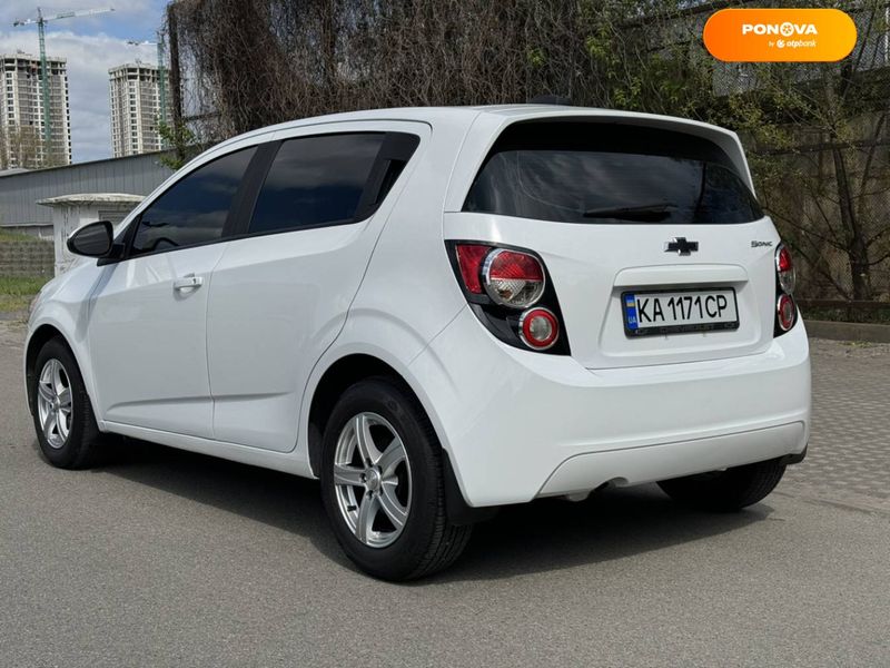 Chevrolet Sonic, 2015, Бензин, 1.8 л., 98 тис. км, Хетчбек, Білий, Київ Cars-Pr-66448 фото