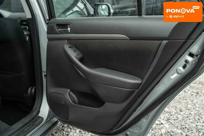 Toyota Avensis, 2007 р., Дизель, 202 тис. км, Хетчбек, Сірий, Чернівці AT-10417850 фото