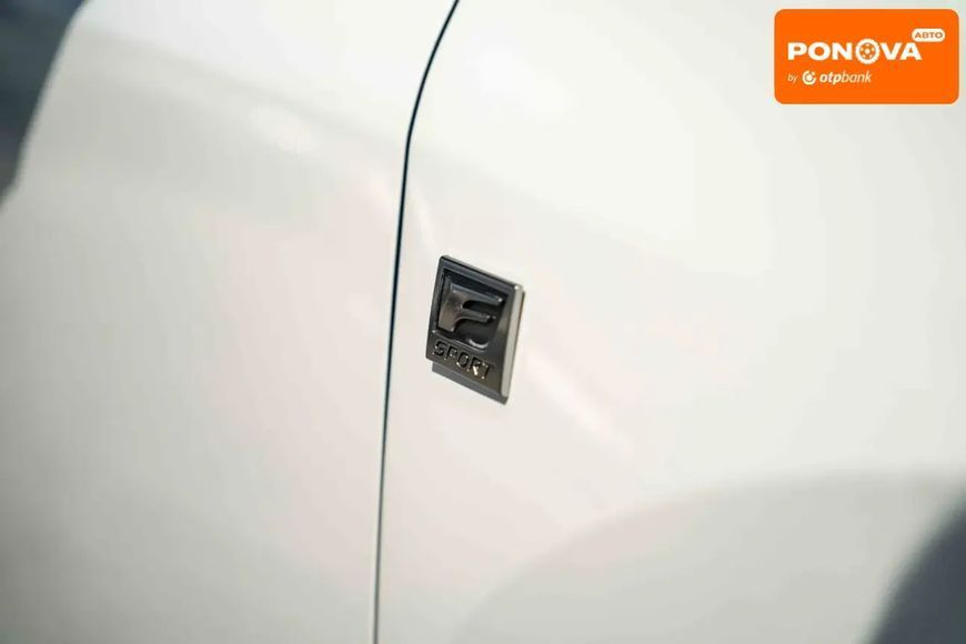 Lexus RX, 2023 г., Гибрид (HEV), 51 тыс. км, Внедорожник / Кроссовер, Белый, Черновцы AT-10416830 фото