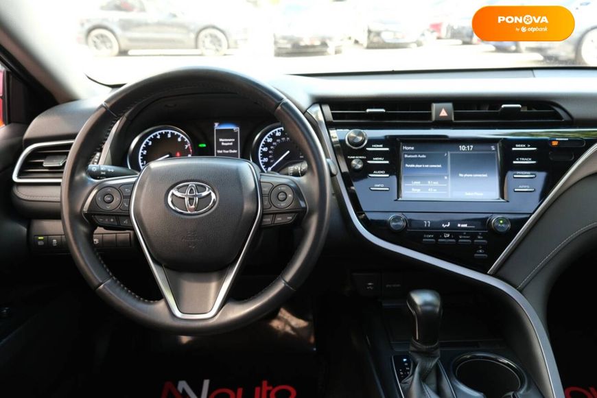 Toyota Camry, 2018, Бензин, 2.5 л., 71 тис. км, Седан, Сірий, Одеса 39151 фото