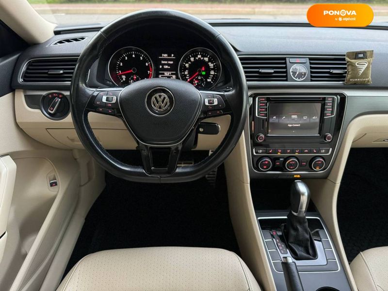 Volkswagen Passat, 2017, Бензин, 1.8 л., 133 тис. км, Седан, Білий, Київ 37113 фото