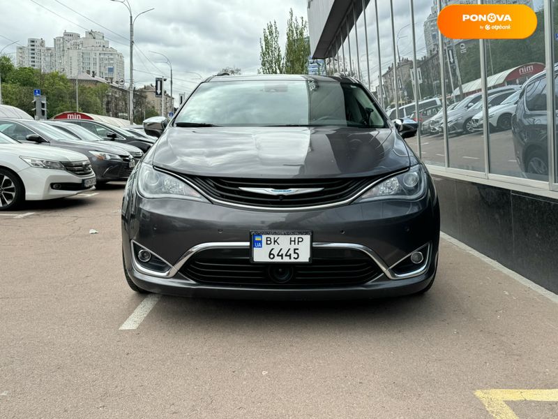 Chrysler Pacifica, 2017, Гібрид (HEV), 3.6 л., 166 тис. км, Мінівен, Сірий, Київ 102797 фото