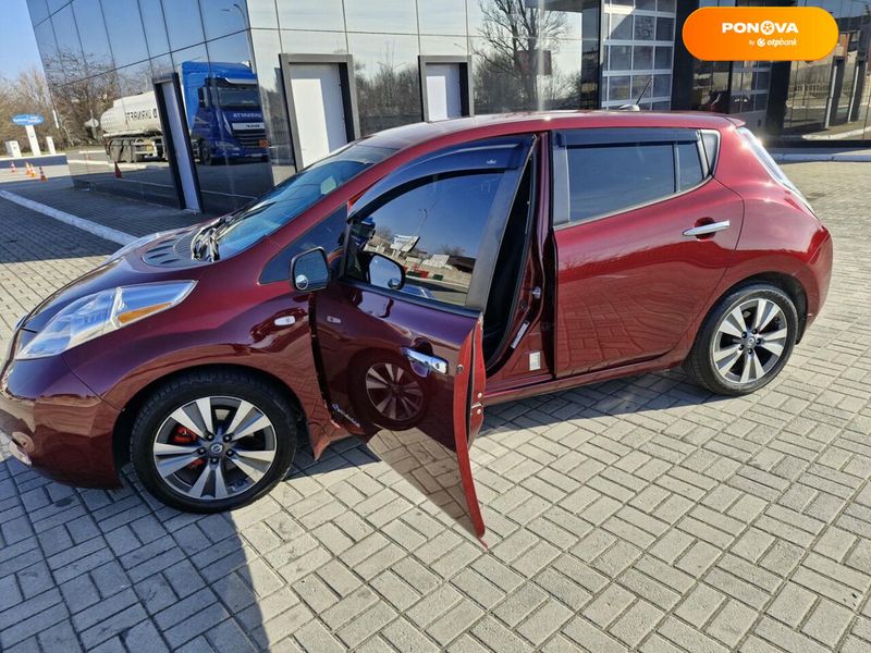 Nissan Leaf, 2017, Електро, 100 тыс. км, Хетчбек, Красный, Запорожье Cars-Pr-144975 фото