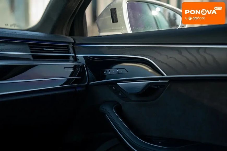 Audi A8, 2021 г., Бензин, 93 тыс. км, Седан, Белый, Черновцы AT-10406456 фото