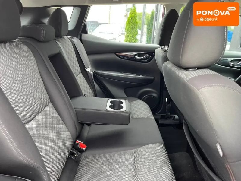Nissan Rogue Sport, 2017 г., Бензин, 165 тыс. км, Внедорожник / Кроссовер, Красный, Львов AT-10400922 фото