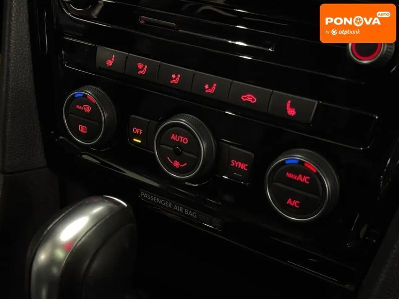 Volkswagen Passat, 2021 р., Бензин, 71 тис. км, Седан, Білий, Миколаїв AT-10418223 фото