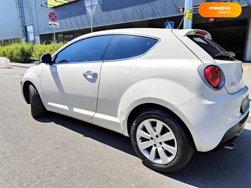 Alfa Romeo MiTo, 2011, Дизель, 1.3 л., 294 тис. км, Седан, Білий, Київ 110115 фото