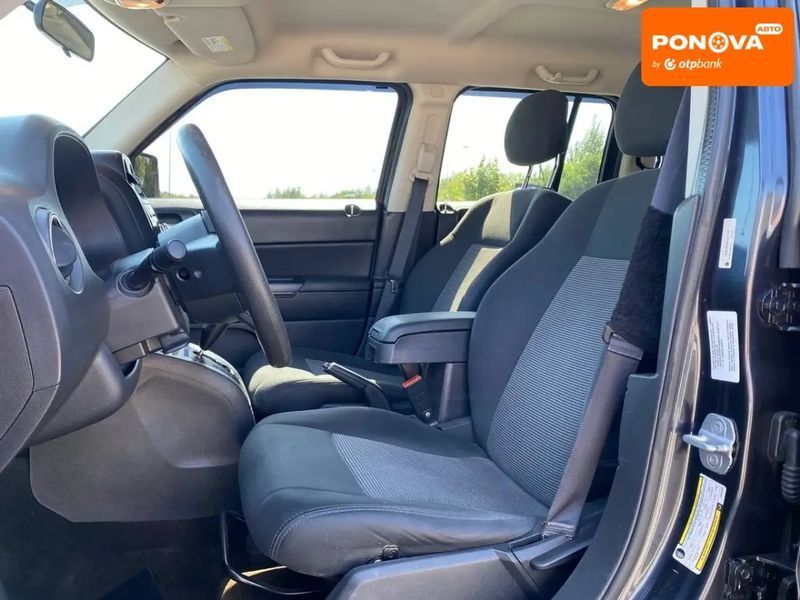 Jeep Patriot, 2013 р., Бензин, 150 тис. км, Позашляховик / Кросовер, Сірий, Львів AT-10401335 фото
