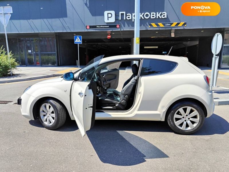 Alfa Romeo MiTo, 2011, Дизель, 1.3 л., 294 тис. км, Седан, Білий, Київ 110115 фото