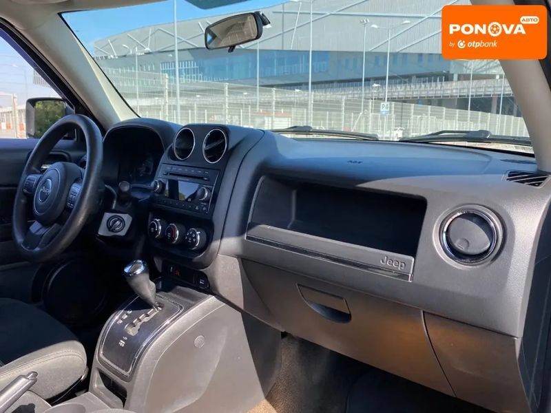 Jeep Patriot, 2013 р., Бензин, 150 тис. км, Позашляховик / Кросовер, Сірий, Львів AT-10401335 фото