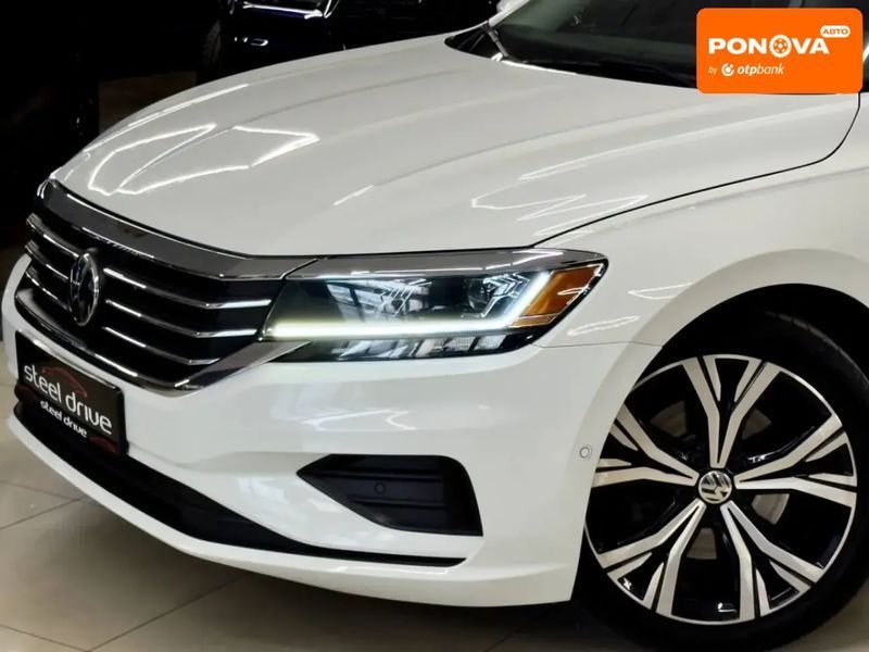 Volkswagen Passat, 2021 р., Бензин, 71 тис. км, Седан, Білий, Миколаїв AT-10418223 фото
