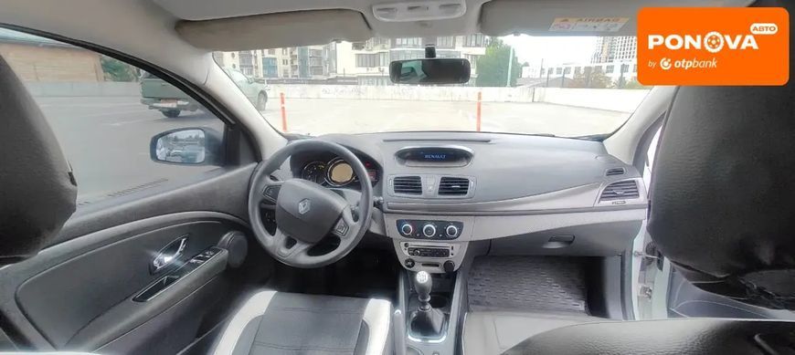 Renault Megane, 2016 р., Дизель, 228 тис. км, Універсал, Білий, Київ AT-10402657 фото