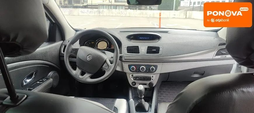Renault Megane, 2016 р., Дизель, 228 тис. км, Універсал, Білий, Київ AT-10402657 фото