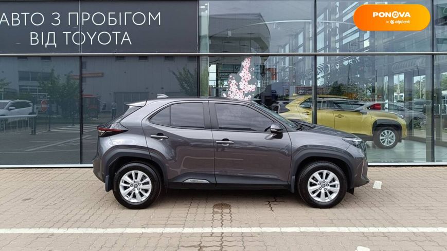 Toyota Yaris Cross, 2022, Бензин, 1.49 л., 37 тис. км, Позашляховик / Кросовер, Сірий, Київ 50691 фото