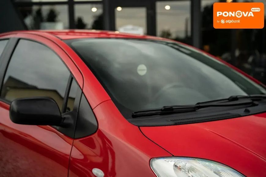 Toyota Yaris, 2011 р., Бензин, 168 тис. км, Хетчбек, Червоний, Чернівці AT-10399928 фото
