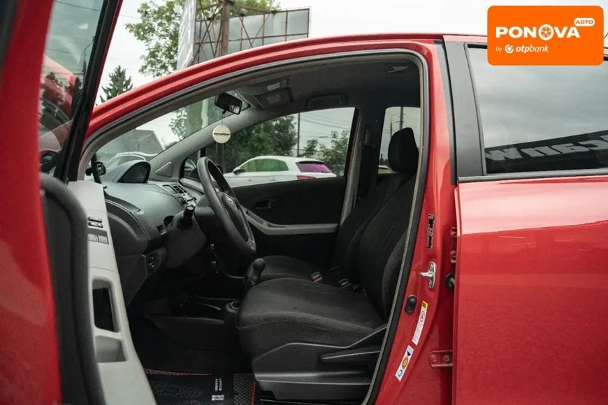 Toyota Yaris, 2011 р., Бензин, 168 тис. км, Хетчбек, Червоний, Чернівці AT-10399928 фото