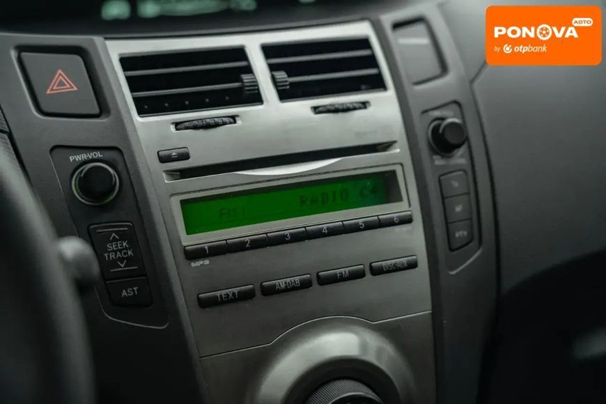 Toyota Yaris, 2011 р., Бензин, 168 тис. км, Хетчбек, Червоний, Чернівці AT-10399928 фото