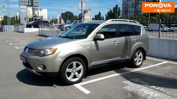 Mitsubishi Outlander XL, 2008, Газ пропан-бутан / Бензин, 2.4 л., 300 тис. км, Позашляховик / Кросовер, Бежевий, Київ Cars-Pr-269618 фото