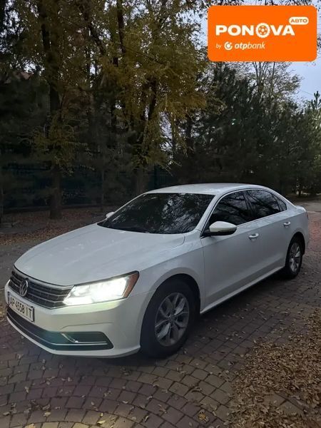 Volkswagen Passat, 2017 г., Бензин, 124 тыс. км, Седан, Белый, Запорожье AT-10405290 фото