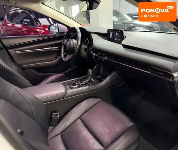 Mazda 3, 2021 р., Бензин, 56 тис. км, Седан, Білий, Кам'янське (Дніпродзержинськ) AT-10414727 фото