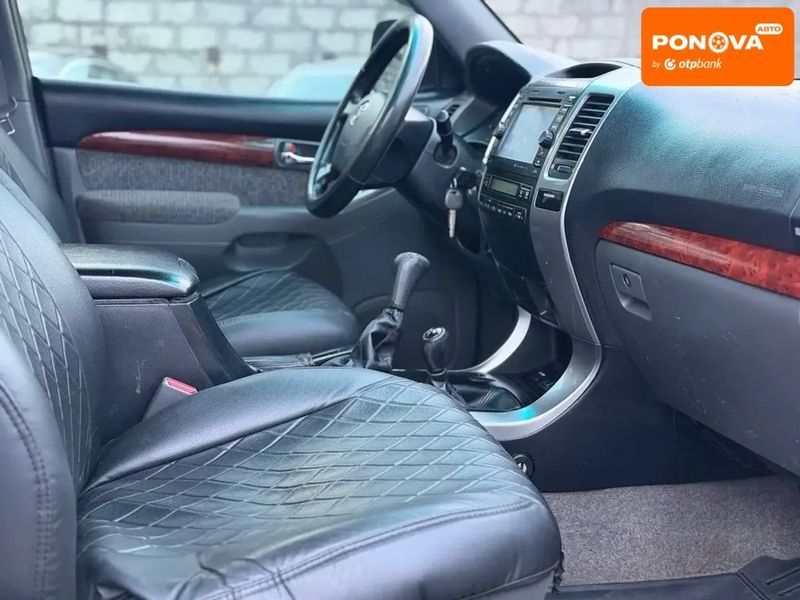 Toyota Land Cruiser Prado, 2004 г., Газ пропан-бутан / Бензин, 271 тыс. км, Внедорожник / Кроссовер, Серый, Днепр (Днепропетровск) AT-10417789 фото