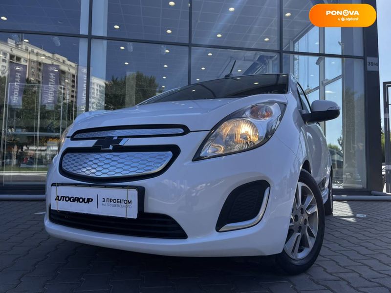 Chevrolet Spark, 2013, Електро, 83 тыс. км, Хетчбек, Белый, Одесса 52926 фото