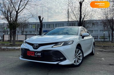 Toyota Camry, 2019, Бензин, 2.5 л., 118 тис. км, Седан, Білий, Київ 36255 фото