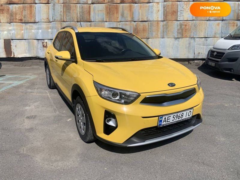 Kia Stonic, 2018, Бензин, 1.37 л., 70 тыс. км, Внедорожник / Кроссовер, Желтый, Днепр (Днепропетровск) Cars-Pr-68971 фото