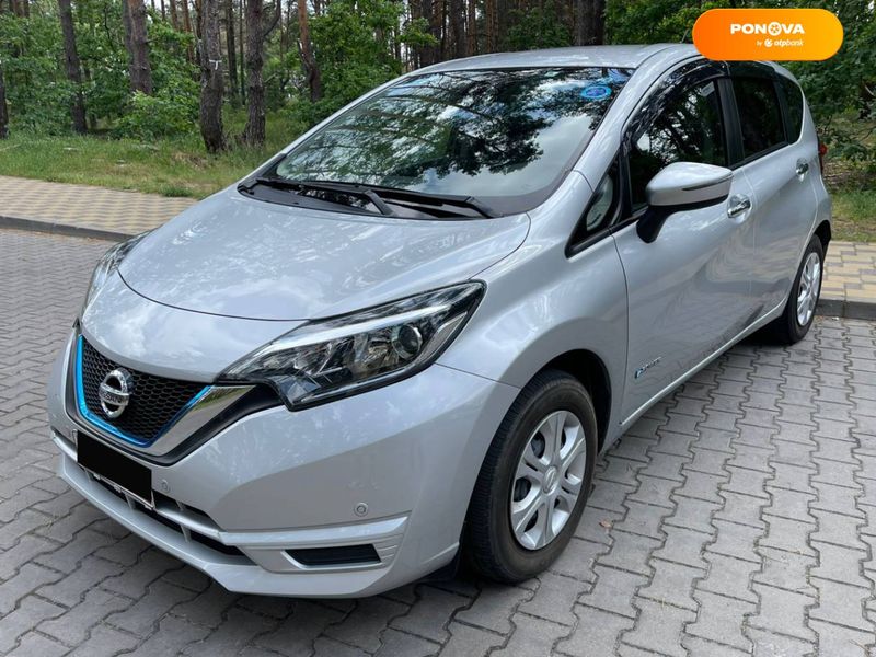 Nissan Note, 2018, Гібрид (PHEV), 1.2 л., 55 тис. км, Хетчбек, Сірий, Ірпінь Cars-Pr-57843 фото