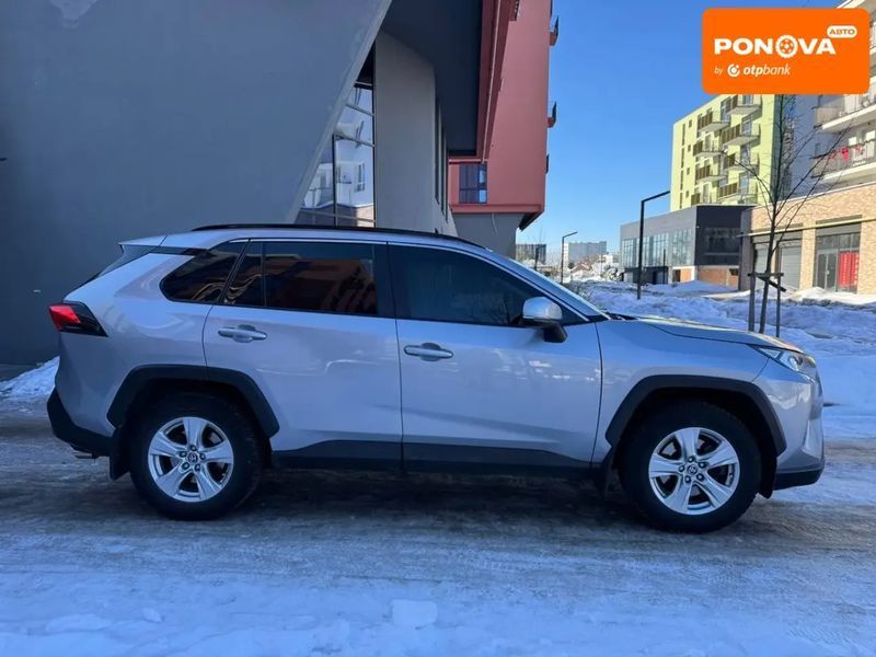 Toyota RAV4, 2020 р., Бензин, 130 тис. км, Позашляховик / Кросовер, Сірий, Львів AT-10408539 фото