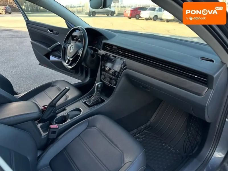 Volkswagen Passat, 2020 г., Бензин, 120 тыс. км, Седан, Серый, Днепр (Днепропетровск) AT-10407476 фото