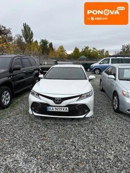 Toyota Camry, 2018 р., Газ пропан-бутан / Бензин, 110 тис. км, Седан, Білий, Павлоград AT-10403392 фото