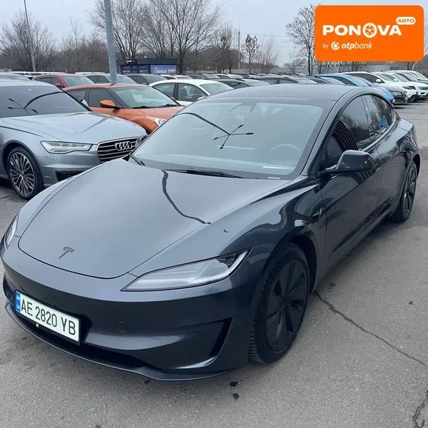 Tesla Model 3, 2024 р., Електро, 27 тис. км, Седан, Сірий, Дніпро (Дніпропетровськ) AT-10405792 фото