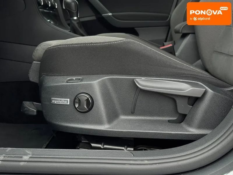 Volkswagen Golf, 2017 р., Дизель, 121 тис. км, Універсал, Сірий, Рівне AT-10417855 фото