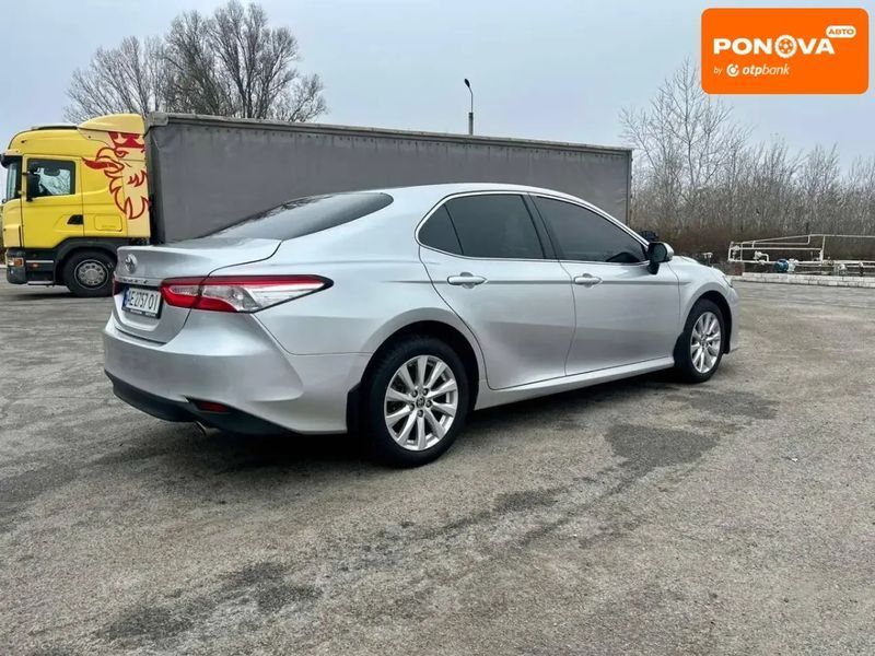 Toyota Camry, 2020 р., Бензин, 165 тис. км, Седан, Сірий, Дніпро (Дніпропетровськ) AT-10406169 фото