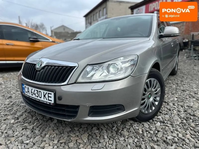 Skoda Octavia, 2010 р., Дизель, 248 тис. км, Універсал, Сірий, Сміла AT-10412348 фото