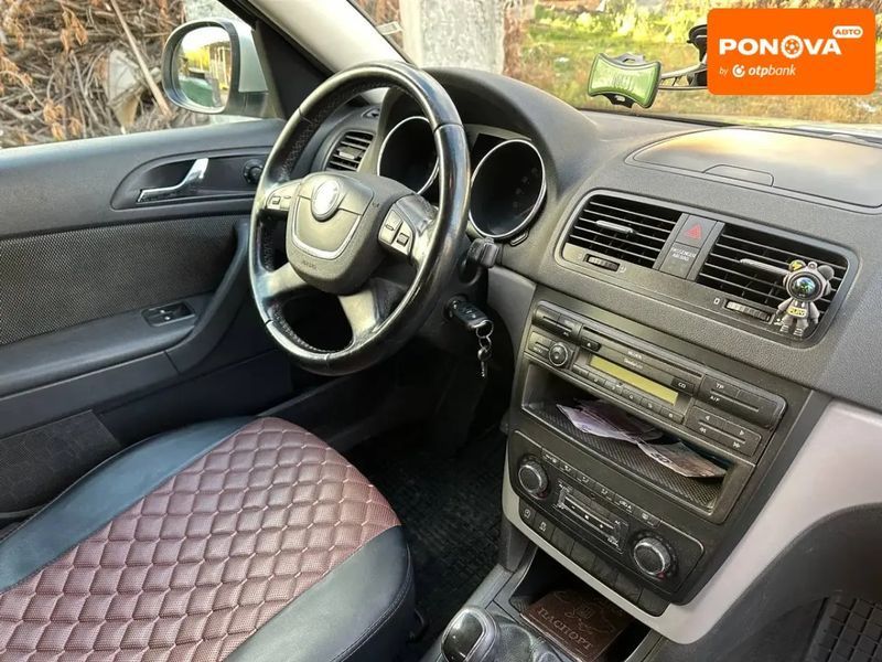 Skoda Yeti, 2011 р., Дизель, 233 тис. км, Позашляховик / Кросовер, Сірий, Харків AT-10403503 фото