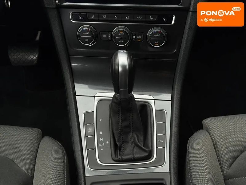 Volkswagen Golf, 2017 р., Дизель, 121 тис. км, Універсал, Сірий, Рівне AT-10417855 фото