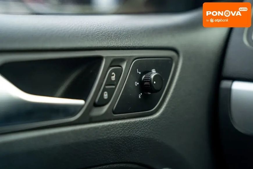 Volkswagen Jetta, 2012 р., Бензин, 122 тис. км, Седан, Сірий, Чернівці AT-10404224 фото