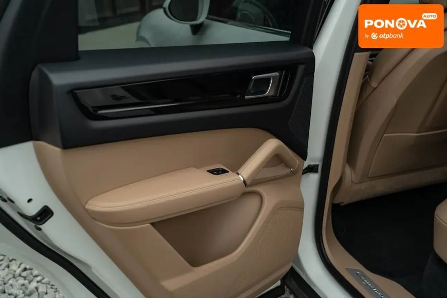 Porsche Cayenne, 2019 р., Бензин, 116 тис. км, Позашляховик / Кросовер, Білий, Чернівці AT-10406093 фото