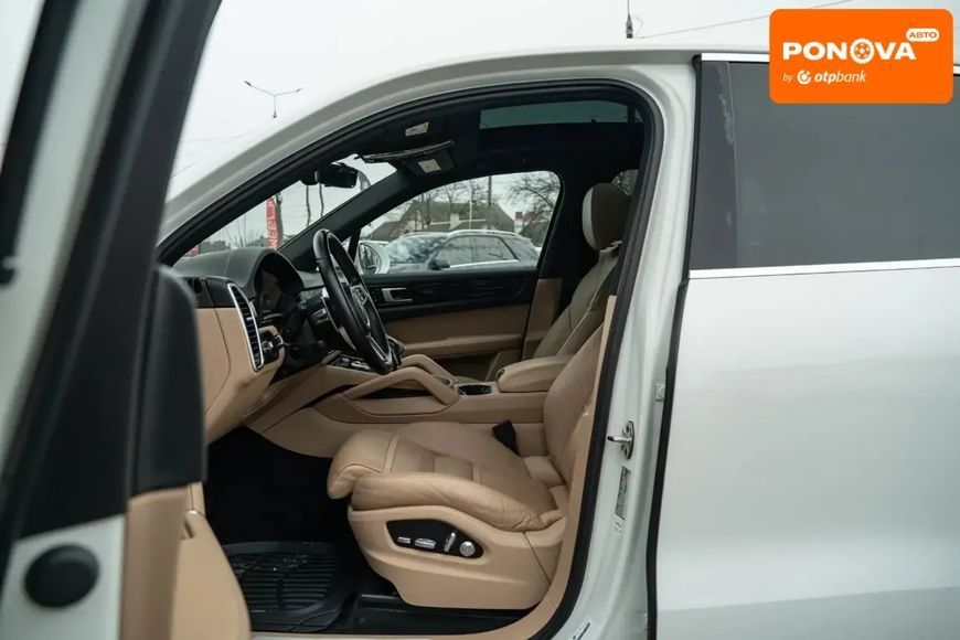 Porsche Cayenne, 2019 р., Бензин, 116 тис. км, Позашляховик / Кросовер, Білий, Чернівці AT-10406093 фото
