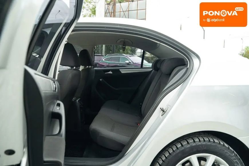 Volkswagen Jetta, 2012 р., Бензин, 122 тис. км, Седан, Сірий, Чернівці AT-10404224 фото